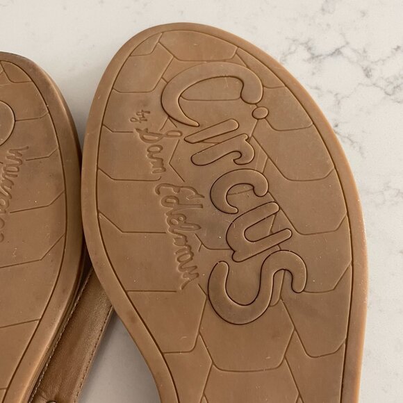 Circus by Sam Edelman T Strap Neutral Patent Sandals Silver Hardware Tan Sz 11 - Picture 9 of 12